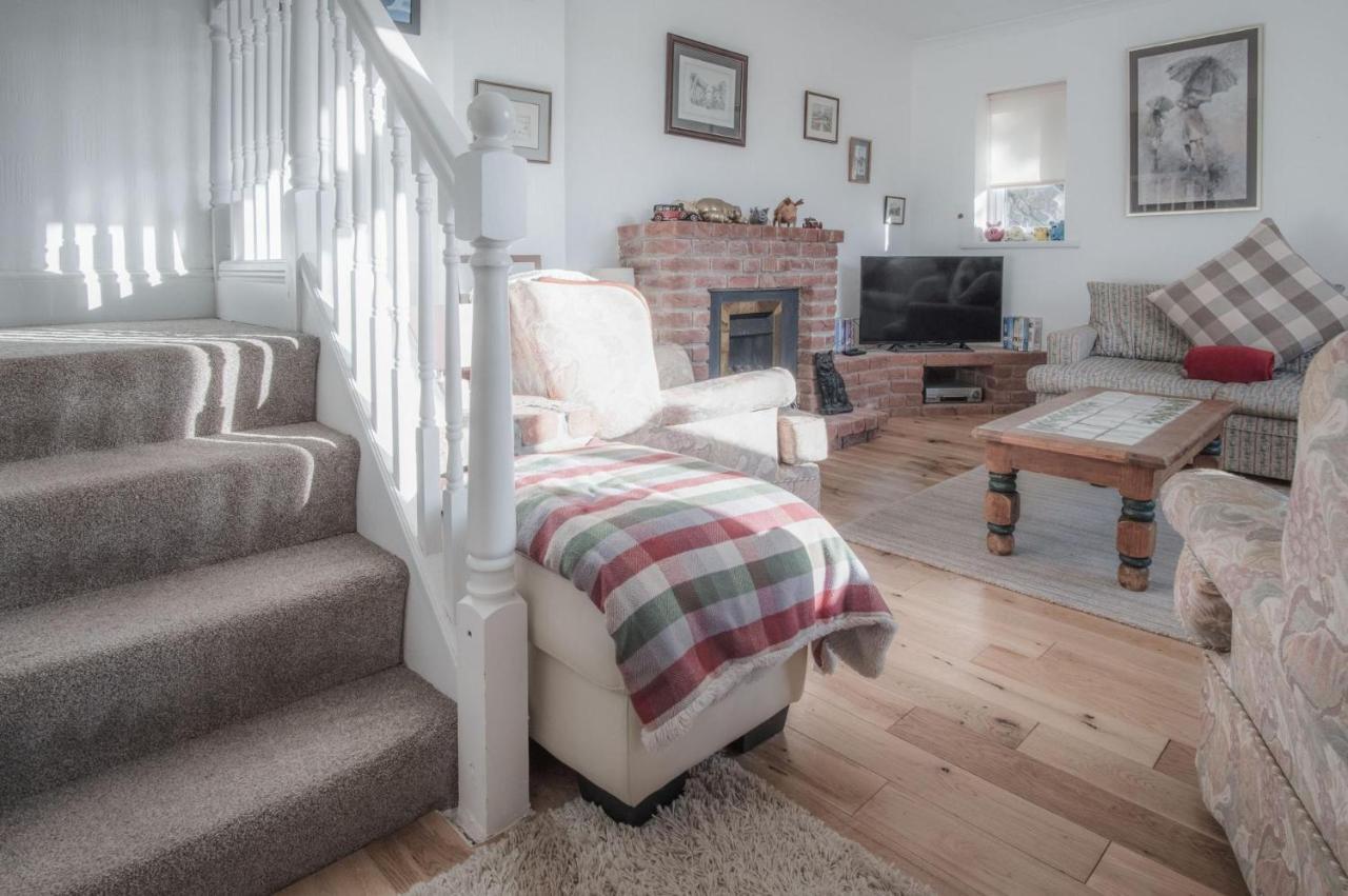 Maytree Cottage - 4 Bedroom Holiday Home - テンビー エクステリア 写真