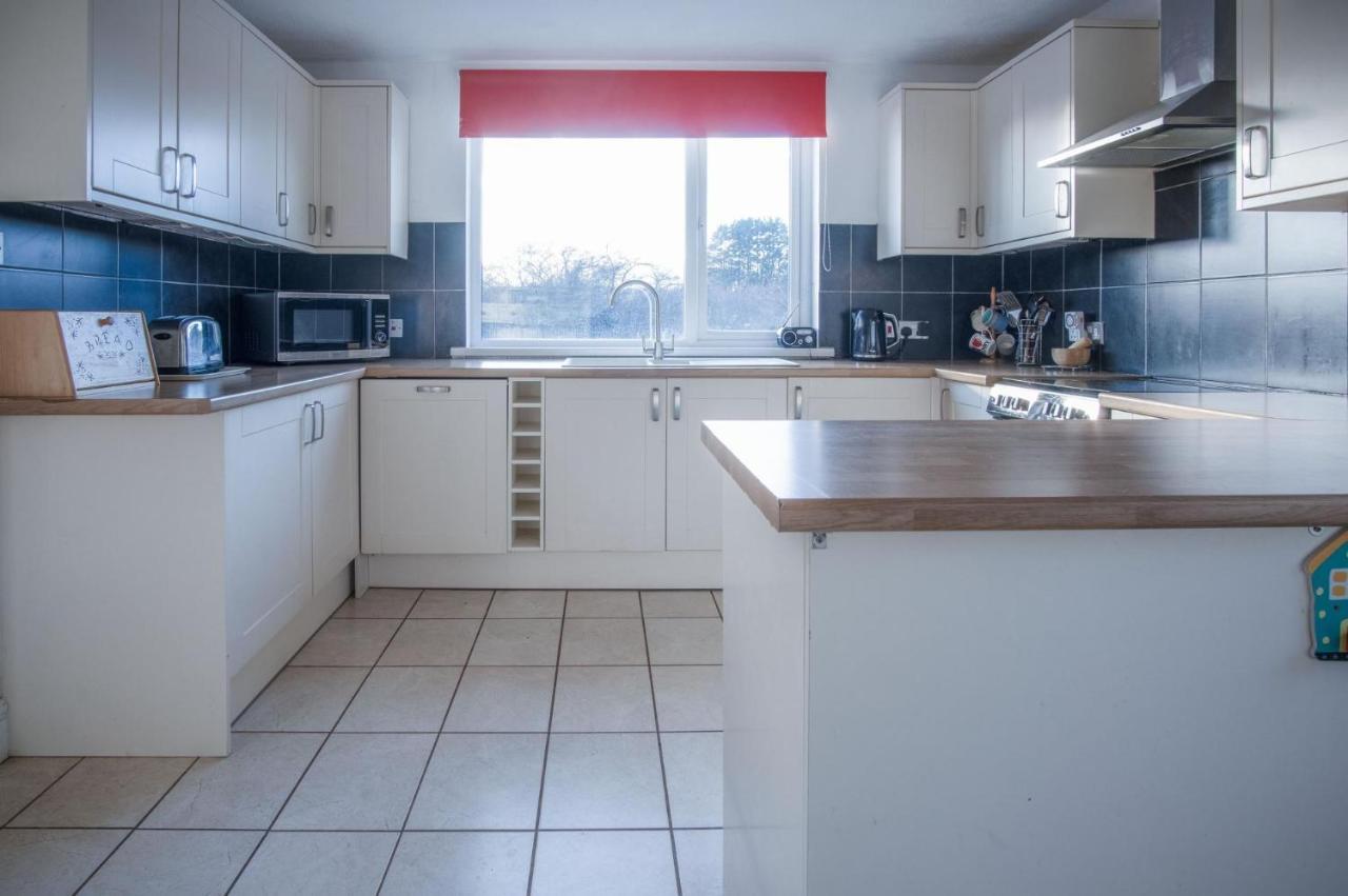 Maytree Cottage - 4 Bedroom Holiday Home - テンビー エクステリア 写真