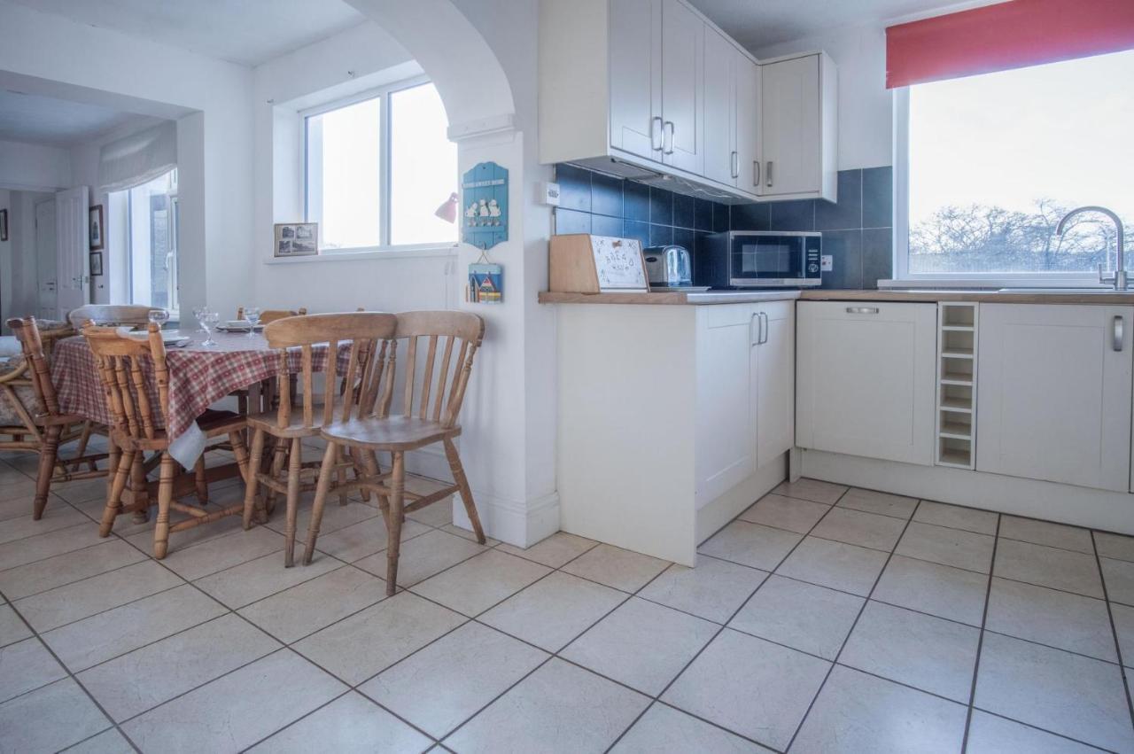 Maytree Cottage - 4 Bedroom Holiday Home - テンビー エクステリア 写真